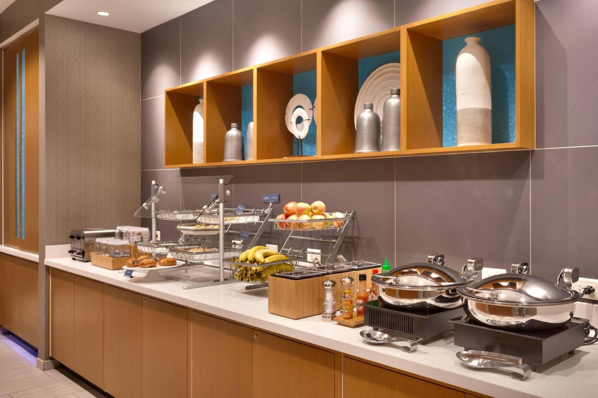 Springhill Suites By Marriott Coralville Exterior foto