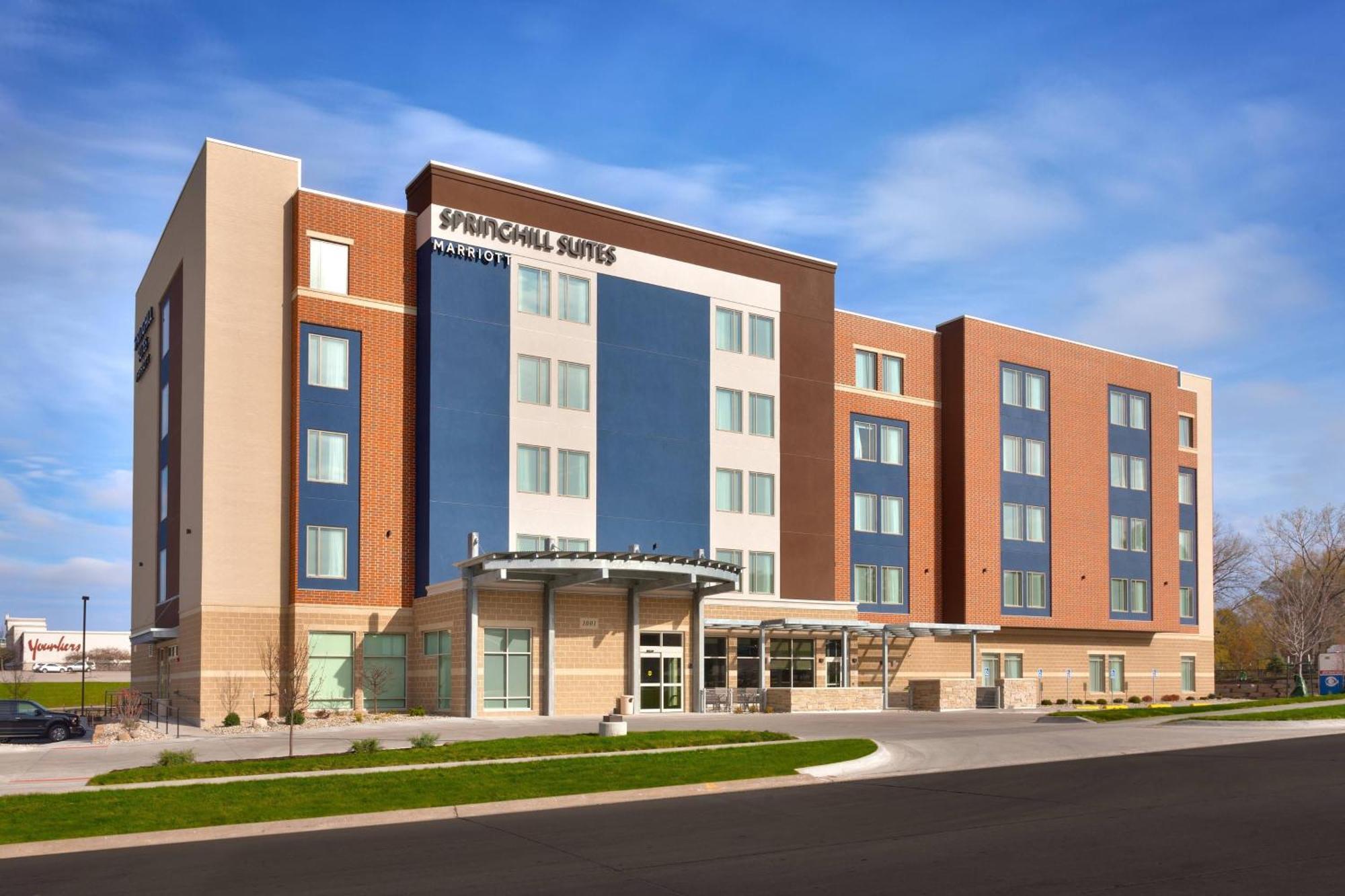 Springhill Suites By Marriott Coralville Exterior foto